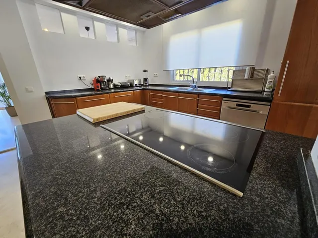 Chalet 5 habitaciones 412m² en venta - Centro — 46
