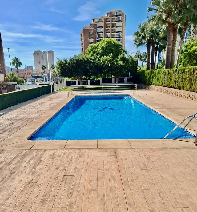 Apartamento reformado con vistas al mar, terraza y parking incluido en poniente, Benidorm — 27