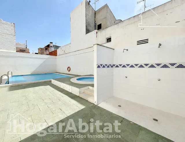 AMPLIO Y LUMINOSO EN RESIDENCIAL CON PISCINA Y GARAJE, TODO  - foto 3