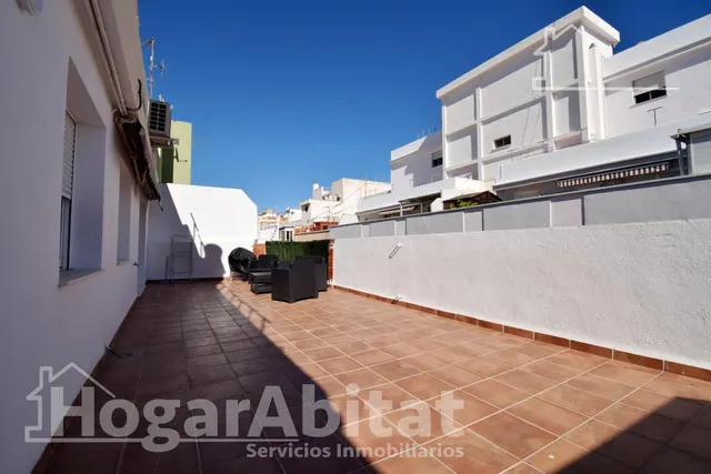 PRECIOSO ÁTICO REFORMADO Y TOTALMENTE EXTERIOR Y CON VISTAS AL PUERTO — 6