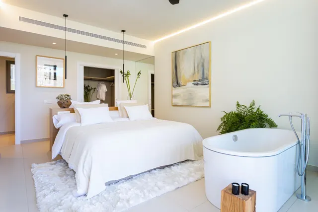 MARAVILLOSA GARDEN VILLA DE LUJO CON 3 DORMITORIOS Y 3 BAÑOS — 11