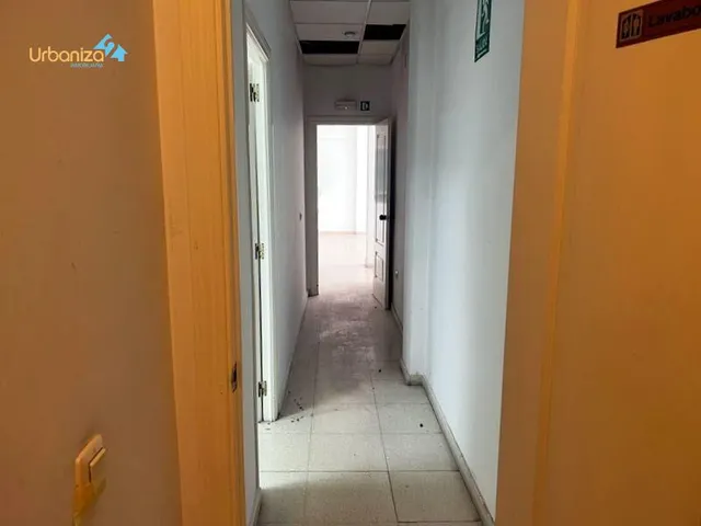 LOCAL ACONDICIONADO EN BARRIADA DE LLERA CON MUCHAS POSIBILIDADES — 14
