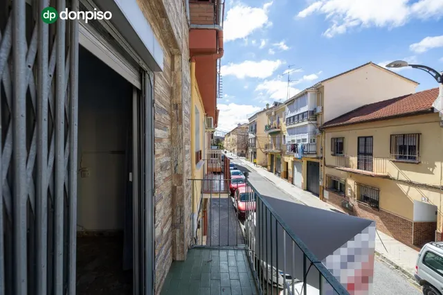 Edificio con gran potencial de desarrollo residencial en Zaidín – Granada — 6