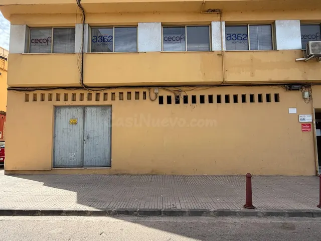 Local comercial en venta en Alzira - foto 2
