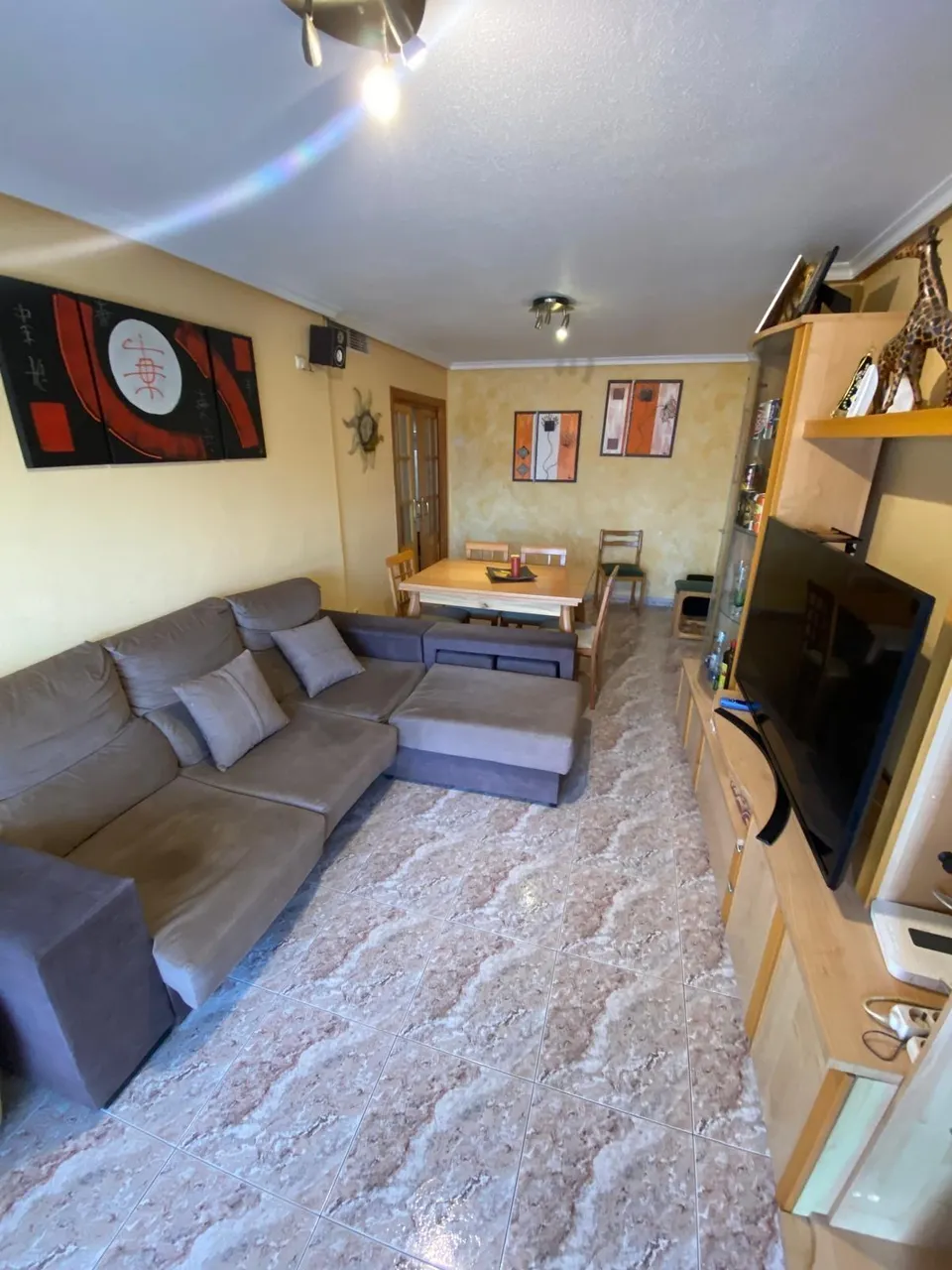 Amplio Piso en Águilas, Ideal para Familias