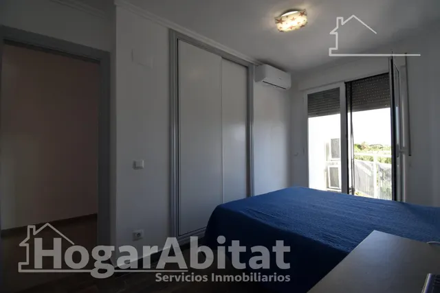 ¡GRAN OPORTUNIDAD! PAREADO REFORMADO, EXTERIOR CON TERRAZA Y ASCENSOR — 18