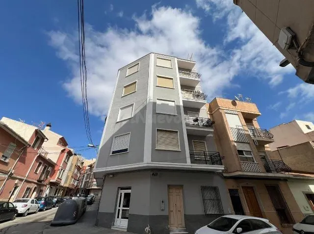 SE VENDE piso OKUPA en C Calle Numancia 33 de Cieza - foto 3