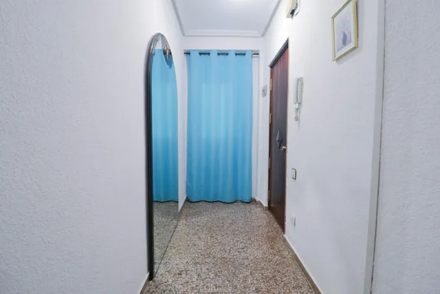 Venta vivienda en calle Granada esquina Rambla — 25