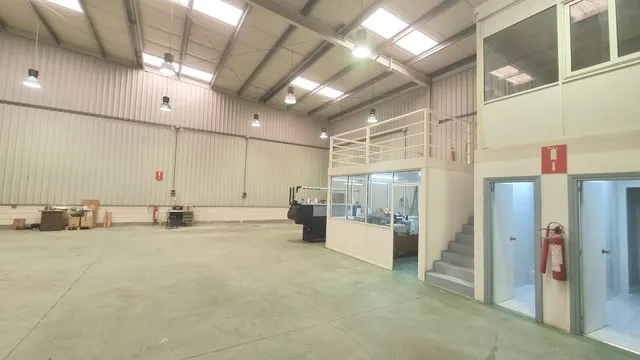 NAVE INDUSTRIAL EN POLÍGONO LOS LEONES, PINSEQUE | ESPACIO,  - foto 4