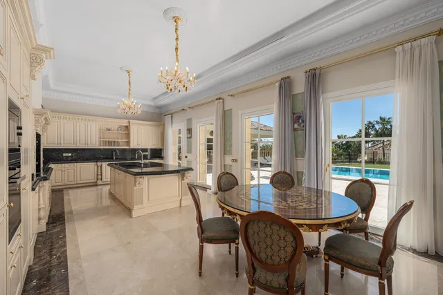 Chalet 7 habitaciones 2000m² en venta - Marbella — 20