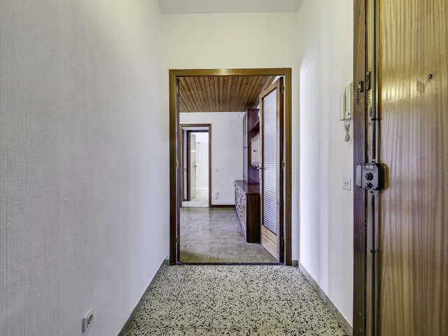 PISO EN OFERTA EN SAGRADA FAMILIA — 12