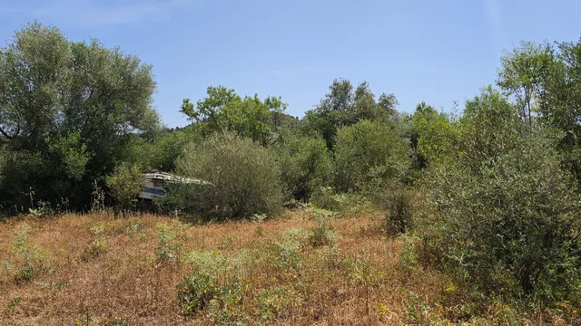 VENTA DE 3 PARCELAS AGRUPADAS CON POSIBILIDAD DE CONSTRUIR UNA VIVIENDA UNIFAMILIAR !! — 8