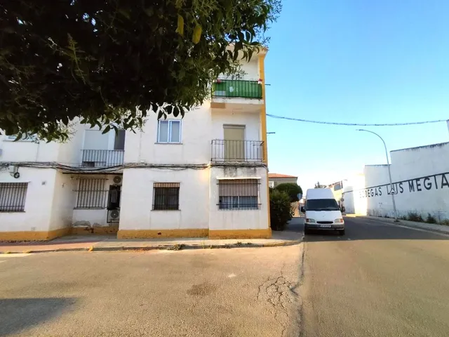 Venta piso en Valdepeñas - foto 2
