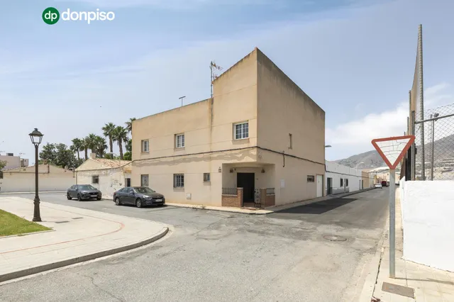 Espectacular casa con piscina a 15 minutos de la playa — 36