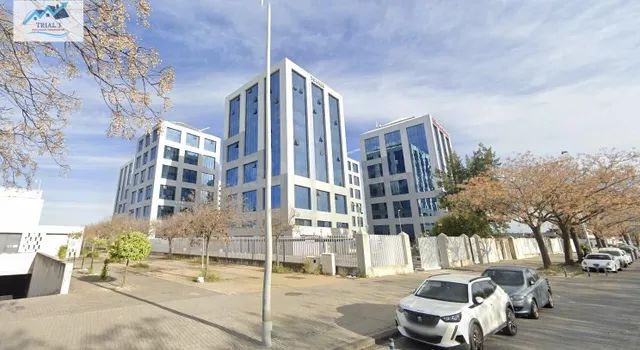 Venta oficina en Sevilla - foto 2