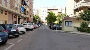 Garaje 12m² en alquiler - Buhaira - Huerta del Rey - foto 2
