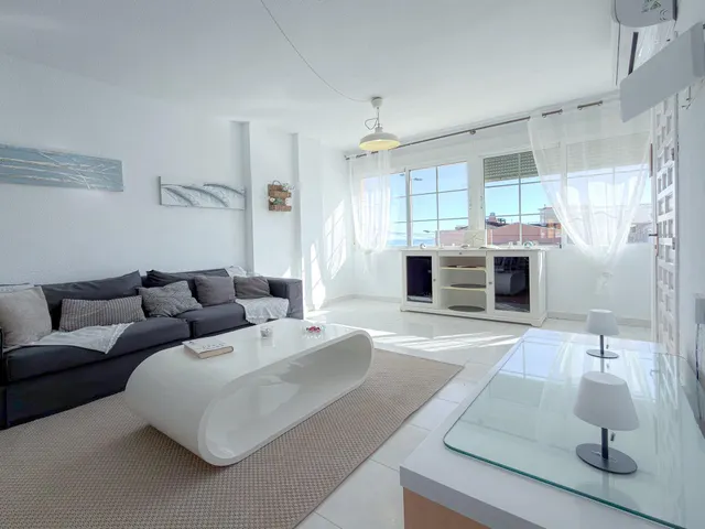 La Veleta! Impresionante Ático con excelente distribución de espacios + Gran terraza y Solarium privado con espectaculares vistas al mar — 10
