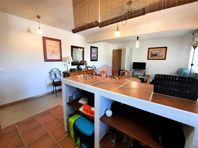 PISO EN VENTA EN NAVALUEGA, EN EL CENTRO DEL  PUEBLO — 17