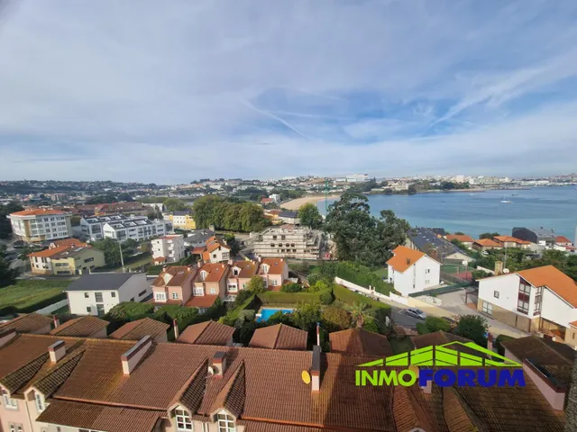 SANTA CRISTINA, PERILLO Y A CORUÑA DESDE EL AIRE. — 9