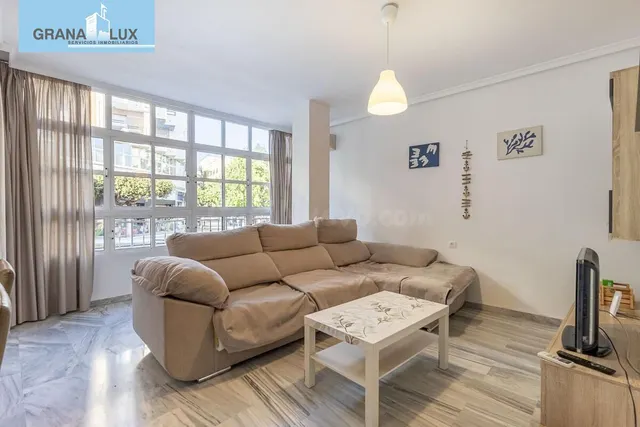 Gran oportunidad en la zona de Los Ríos – Motril - foto 2