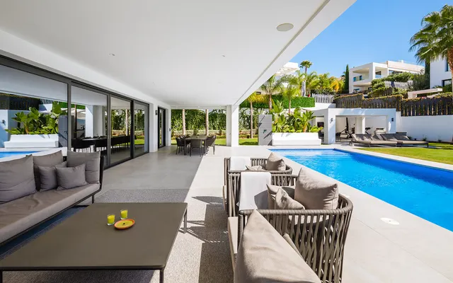 Chalet 7 habitaciones 913m² en venta - Marbella — 38