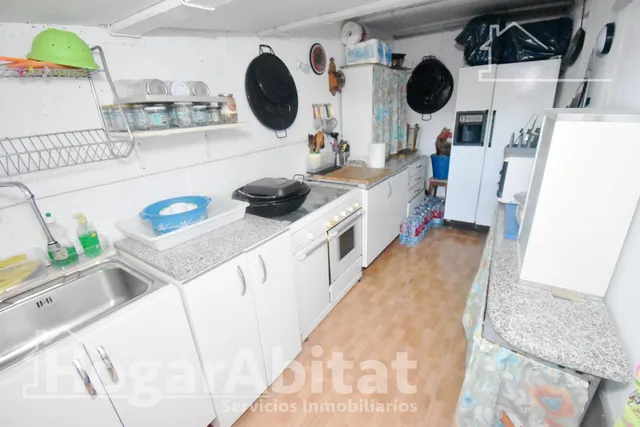 ¡Encantador Chalet! Muy amplio y sofisticado, con gran garaje, terraza, jardín y parcela — 14