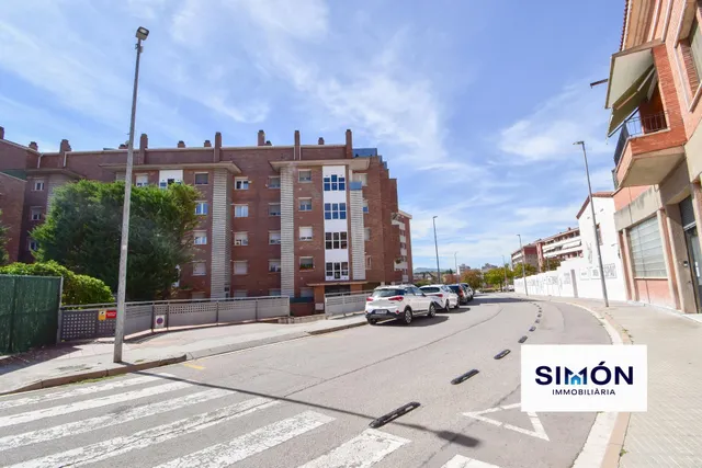 PLAZA DE PARKING EN VENTA EN LAS BASES DE MANRESA — 12