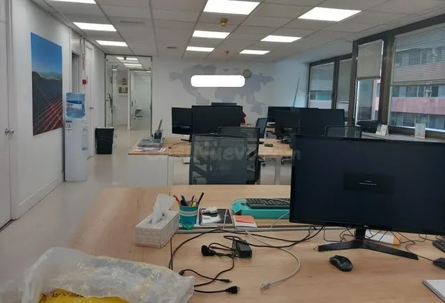 CUZCO-CASTELLANA, OFICINA 204m2, calefacción, AIRE ACONDICIO - foto 4