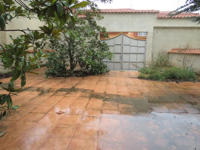 TERRENO URBANO  CON PISCINA A LA VENTA EN AGULLENT — 17