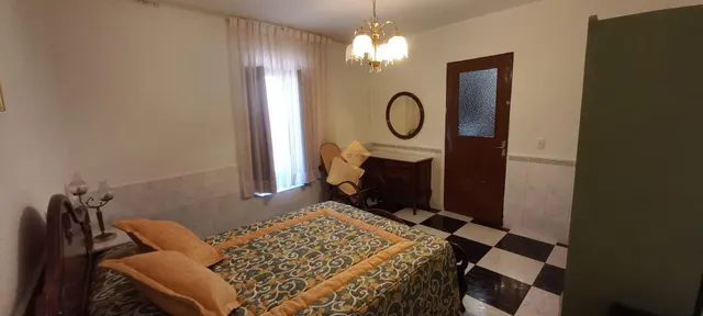 SE VENDE  CASA DE DOS ALTURAS + CASA-CUEVA REFORMADA. (EN ALBACETE) — 11