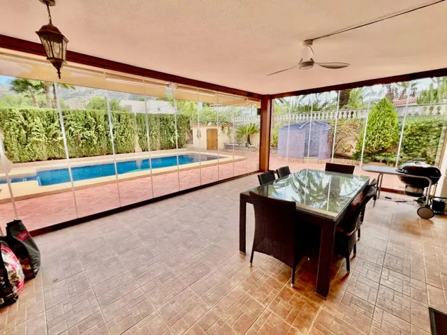 CHALET INDEPENDIENTE CON GRAN PARCELA Y PISCINA PRIVADA EN EL ALBIR, ALFAZ DEL PI — 9
