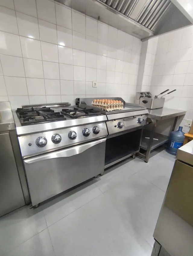 Restaurante 150m² en venta - Centro — 9