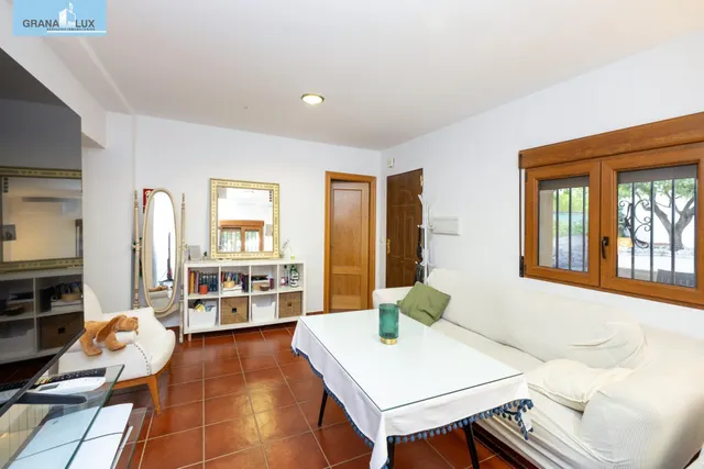 Casa 2 habitaciones 68m² en venta - Otura - foto 2
