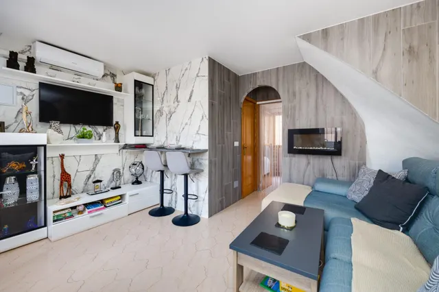 Impresionante bungalow de planta alta con solarium privado – El Chaparral, Torrevieja — 9