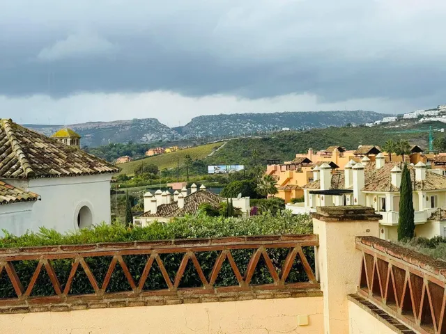 Villa de 5 dormitorios y 5 baños en Casares — 30