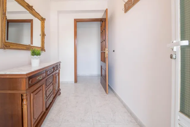 Amplia Casa + otra vivienda + anexo en Venta en Ardemil, Ordes — 17