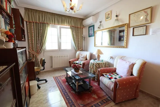 Chalet independiente en Las Filipinas con impresionante parcela de 1.514 m2 — 9