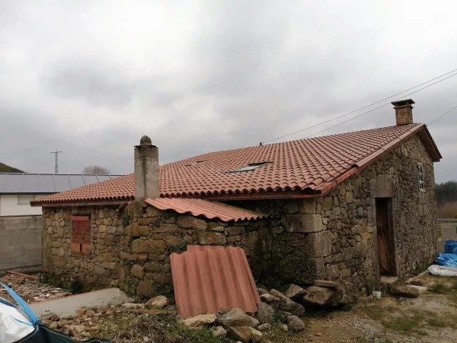 CASA DE PIEDRA PARA RESTAURAR Y CON FINCA EN SAN SADURNINO,  - foto 5