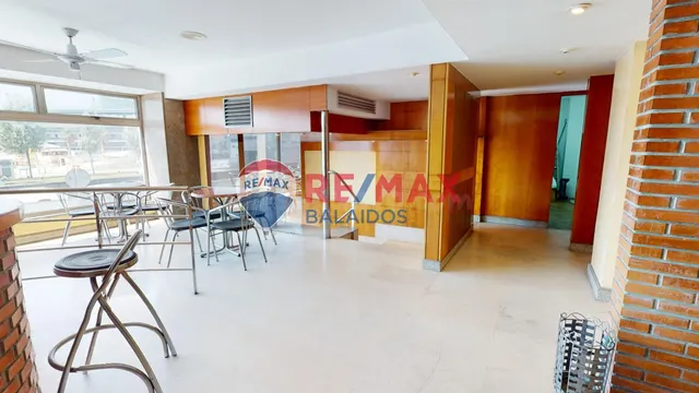 Local en venta en calle Cánovas del Castillo - foto 2