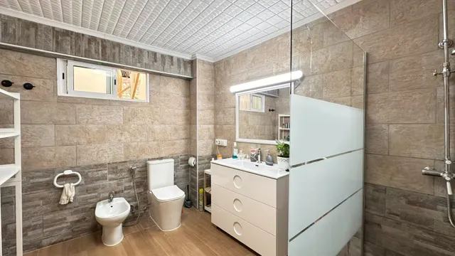 UNA CASA PARA VIVIRLA, DISFRUTARLA Y HACERLA TUYA EN BENIMODO — 46