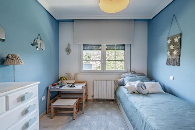 MAGNÍFICO CHALET EN LA SIERRA DE GUADARRAMA PARA VIVIR EN UNA PLANTA Y LISTO PARA ENTRAR A 25 MINUTOS DE MADRID CON PORCHE, JARDÍN Y PISCINA — 19