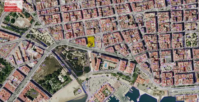 Solar urbano de 1280m2 en segunda línea de Torrevieja.