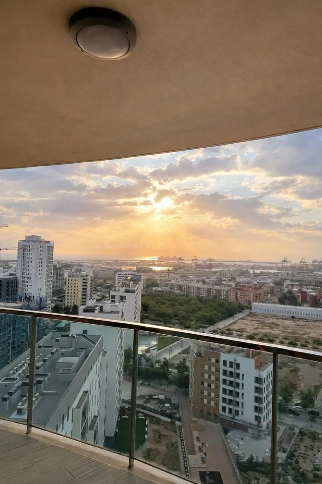 Piso en edificio moderno con piscina en La Punta - foto 3
