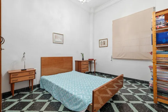 Casa de pueblo con gran potencial y amplios espacios — 6