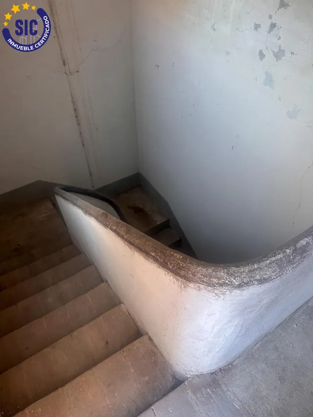 Casa de planta baja y dos alturas en el centro de Castellón, zona Tascas, junto a Fadrell, Borrull ideal para restauración o para vivienda. — 33
