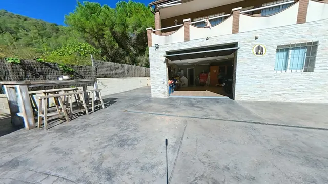 Casa reformada de tres plantas con piscina, jacuzzi, gimnasio, sauna  y vistas a parque natural — 42
