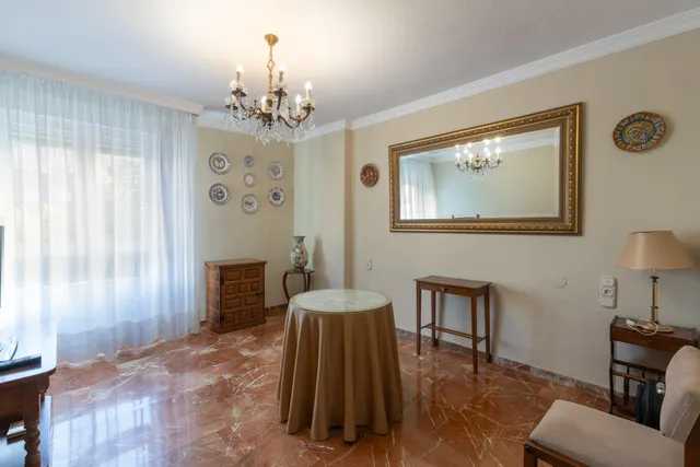 Amplio piso de 4 dormitorios en la prestigiosa urbanización Las Brisas – La Chana — 31