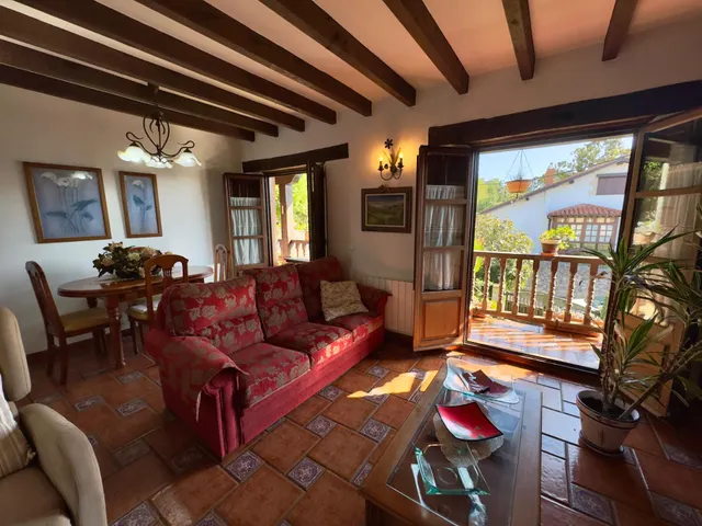 CASA CON JARDIN EN LIANDRES — 7