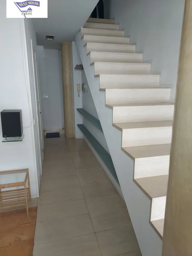 LOTE DE INMUEBLES COMPUESTO POR TRÍPLEX, BAJO TIPO LOFT Y GARAJE — 19