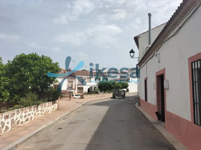 Venta de piso en CDR sin posesión (no visitable) en Adamuz - - foto 3